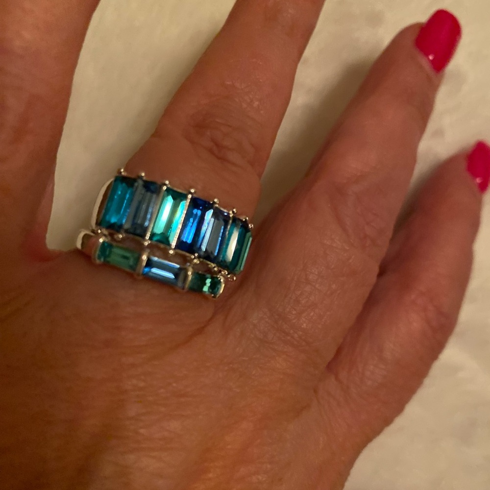 2- piece Elegant Blue and Green Gemstone Ring brand new